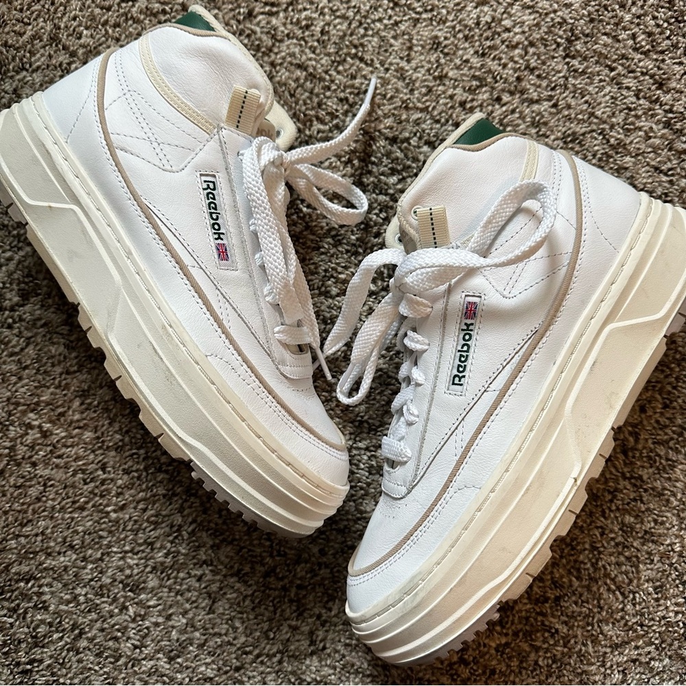 Reebok High-Top platform Sneakers 8.5